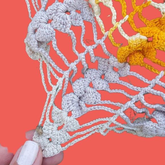 Vintage Ombre Crochet Doily Boho Whimsygoth Cottagecore Maximalism - Picture 3 of 3